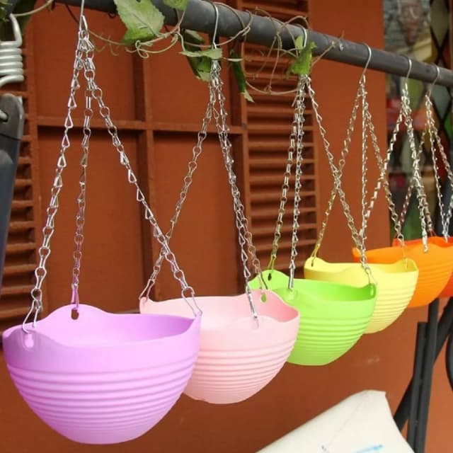 Pack of 3 Plastic hanging plant pots,flower pots with chain hanger